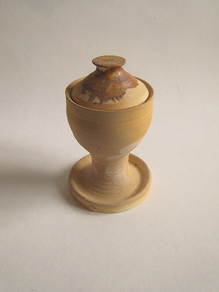 http://www.poteriedesgrandsbois.com/files/gimgs/th-29_LPH006-01-poterie-médiéval-des grands bois-luminaires-luminaire.jpg